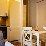 Apartament Mieszkanie W Centrum Warszawy
