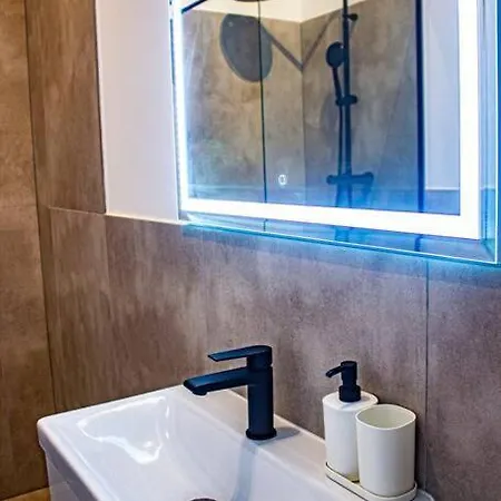 Mieszkanie W Centrum Warszawy * Varšava