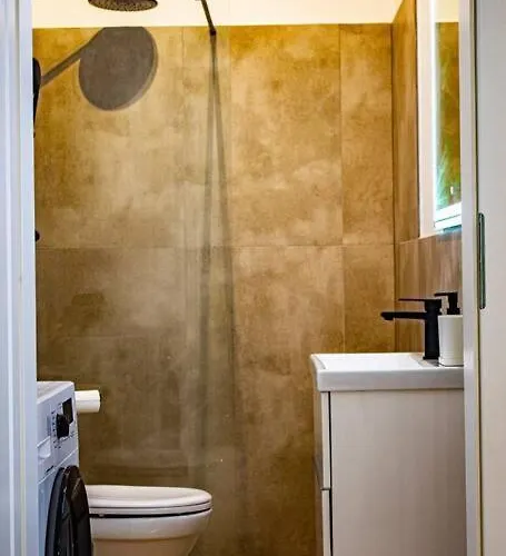 Mieszkanie W Centrum Warszawy *